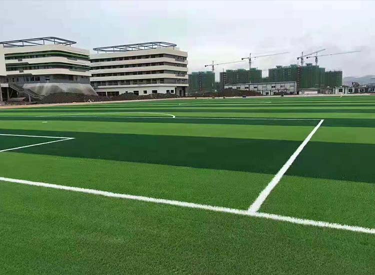 新國標(biāo)足球場